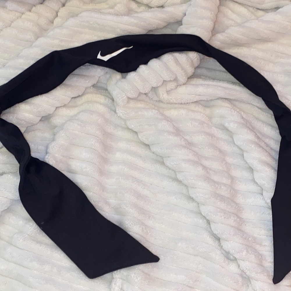 Nike headband
